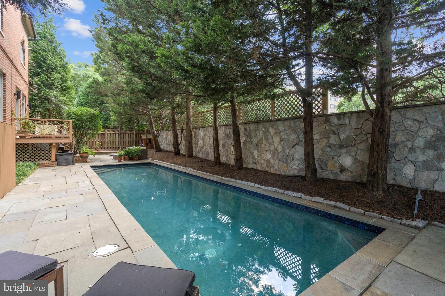 5430 Chevy Chase Parkway Nw Property Photo 2