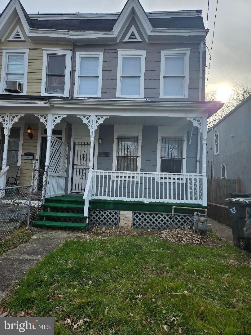 1635 U St Se Property Photo 5