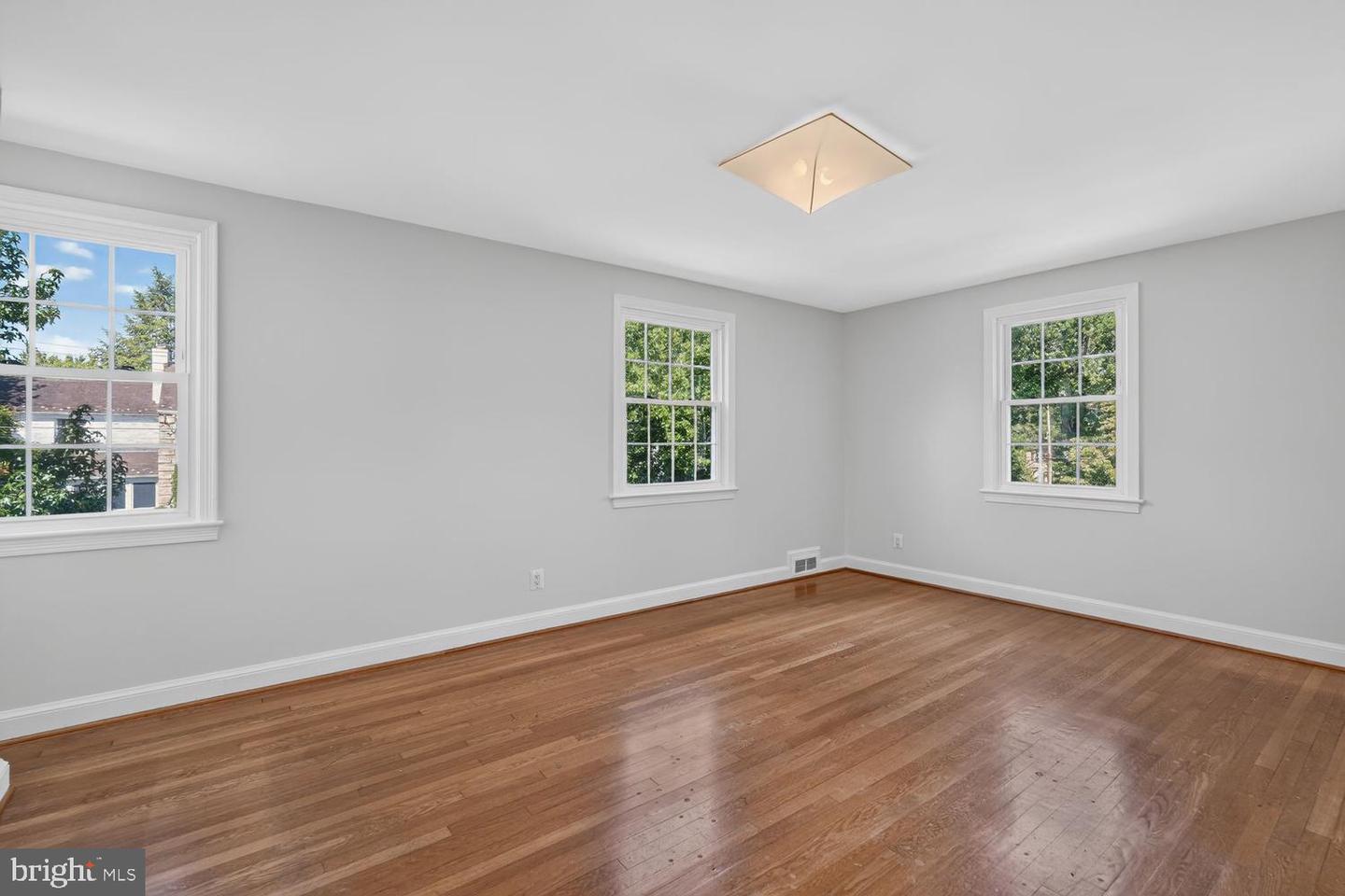 4325 47th St Nw Property Photo 14
