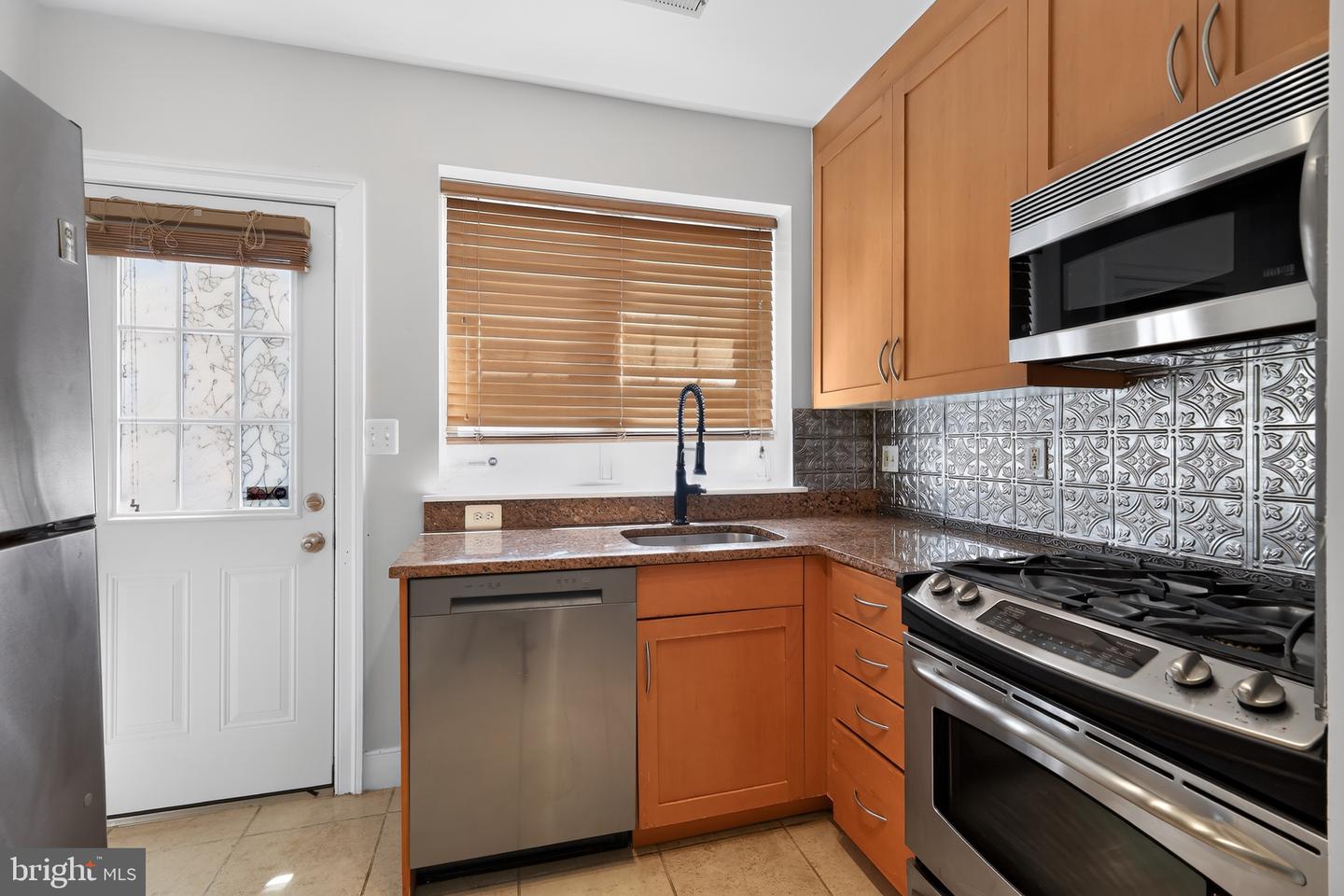 1400 Longfellow St Nw #202 Property Photo 13