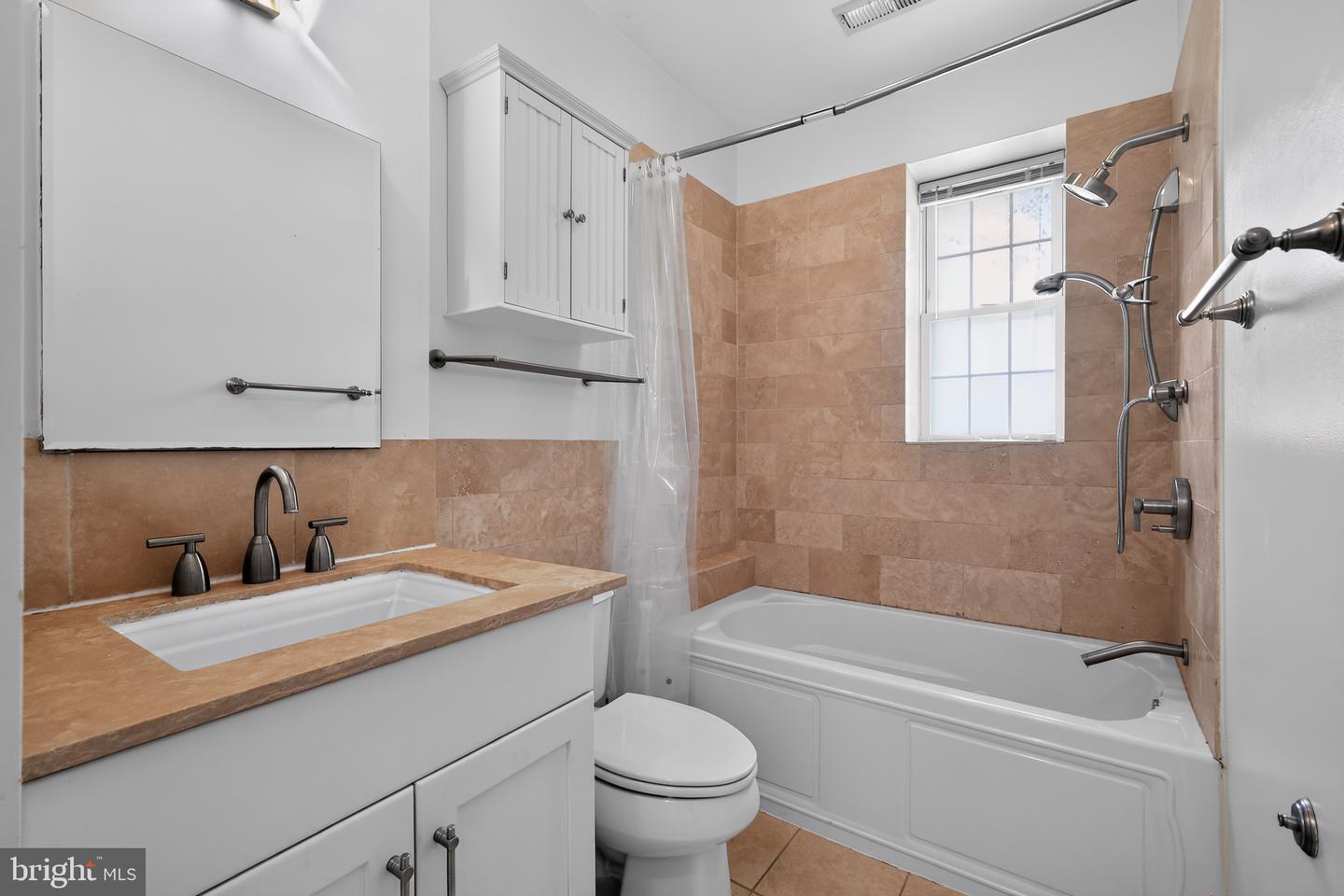 1400 Longfellow St Nw #202 Property Photo 19