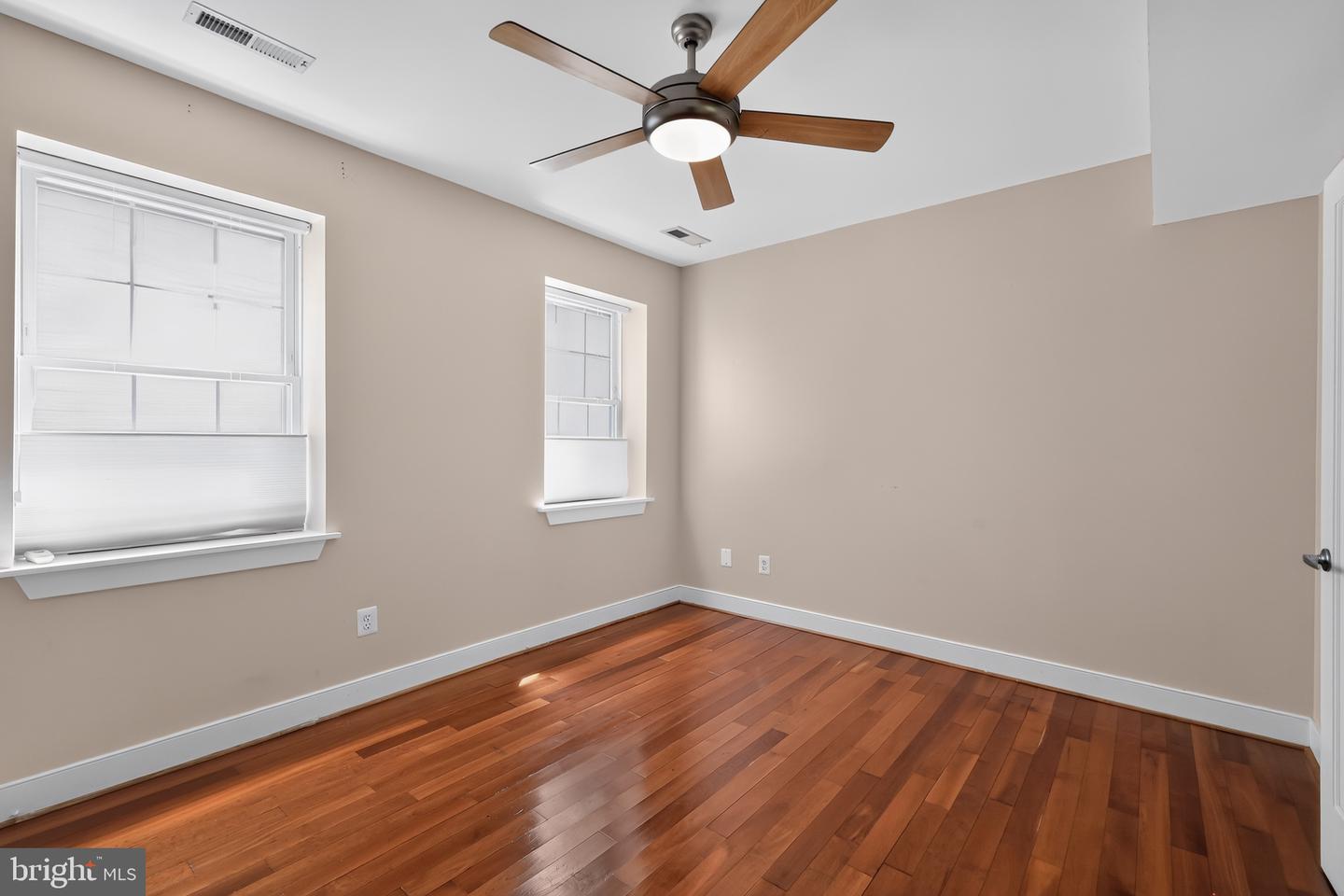 1400 Longfellow St Nw #202 Property Photo 25