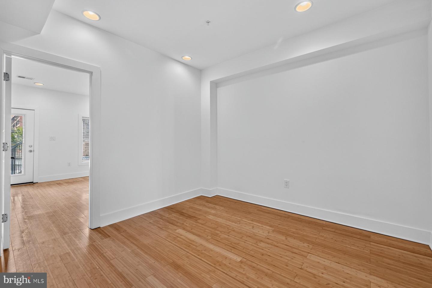 1013 V St Nw #2 Property Photo 11