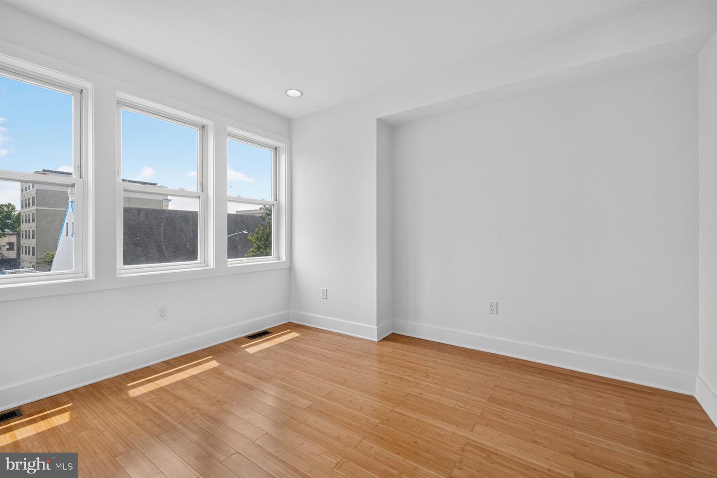 1013 V St Nw #2 Property Photo 22