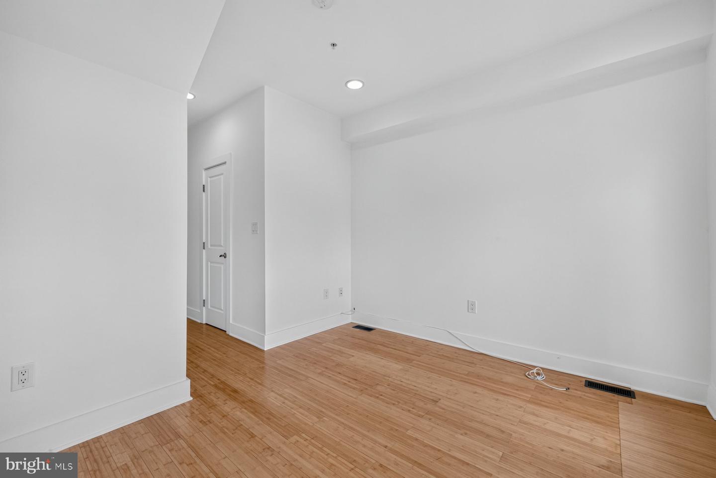 1013 V St Nw #2 Property Photo 29