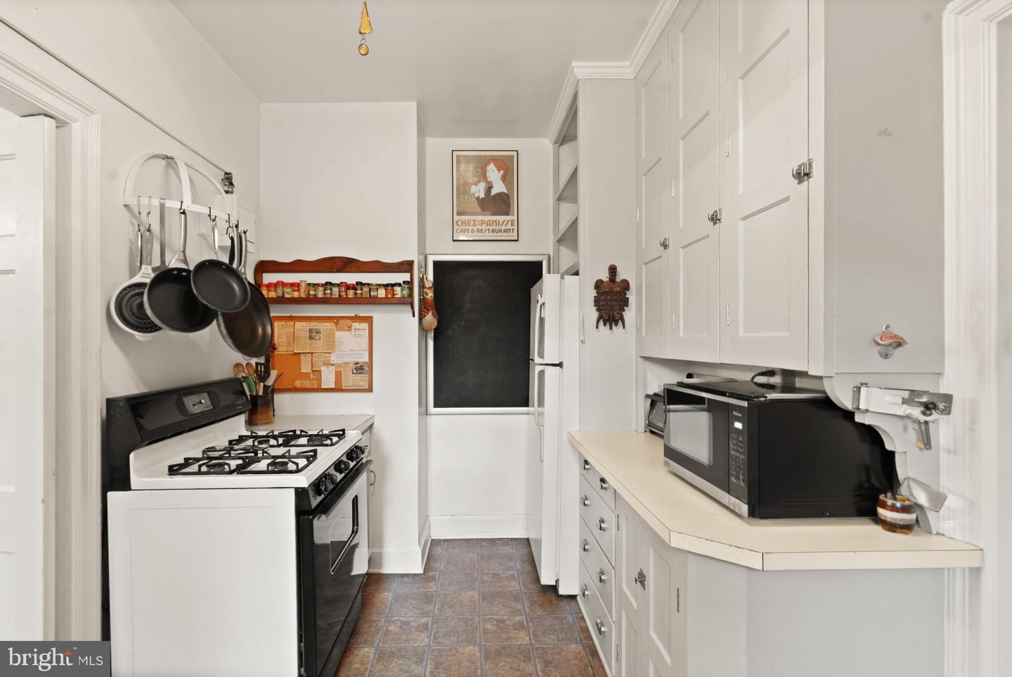 3000 Tilden St Nw #303-i Property Photo 14