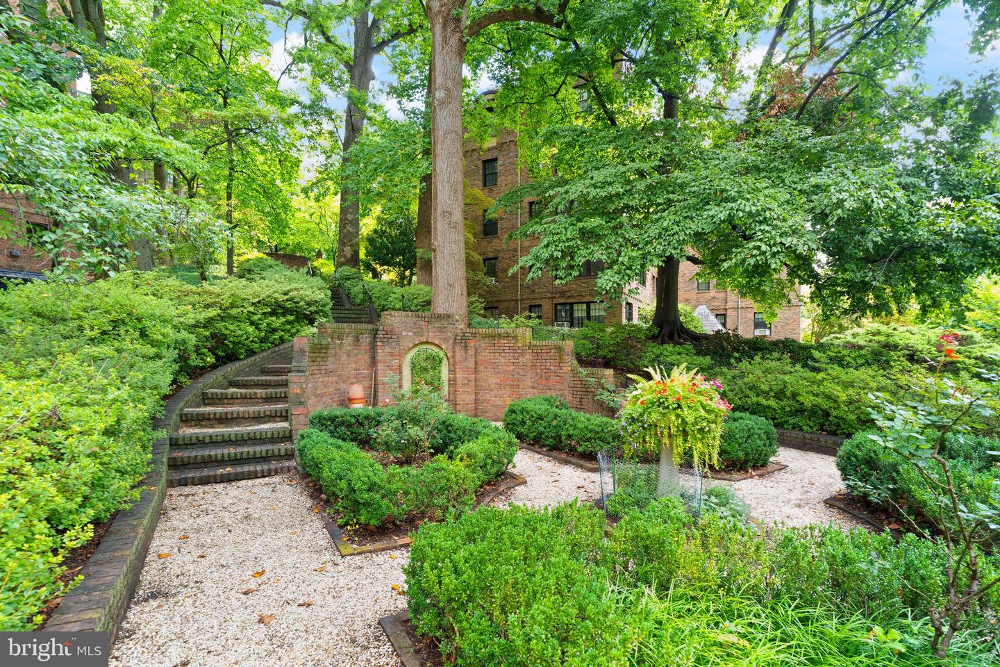 3000 Tilden St Nw #303-i Property Photo 28