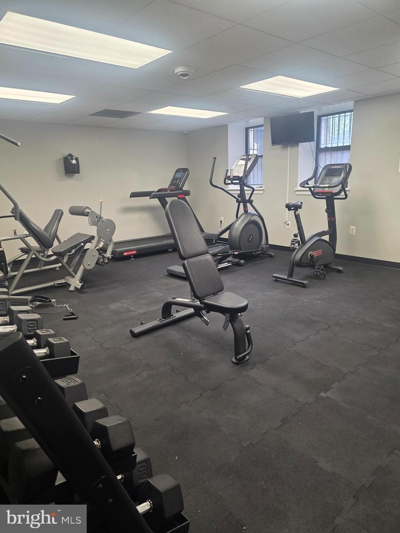 3900-3902 14th St Nw #218 Property Photo 18
