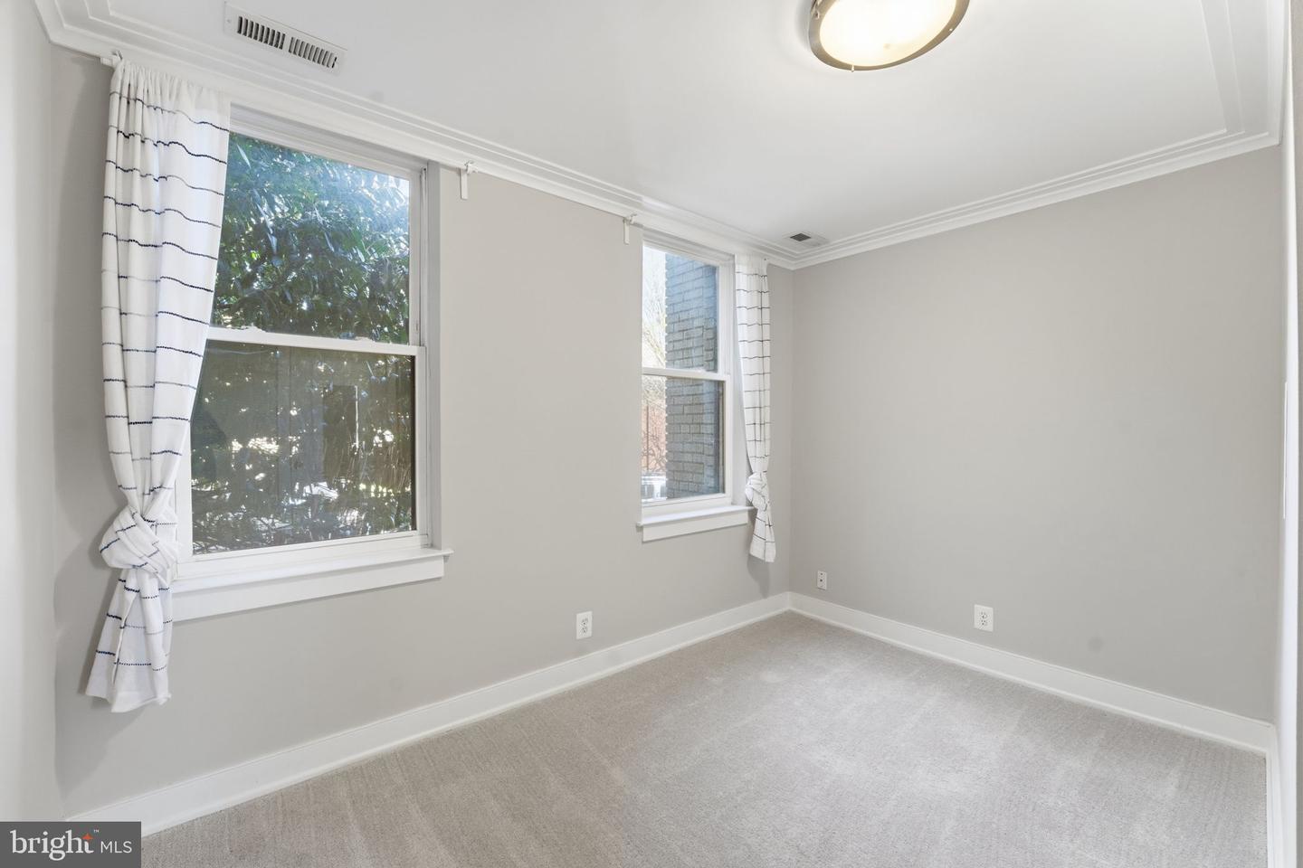 14 S St Ne #201 Property Photo 21