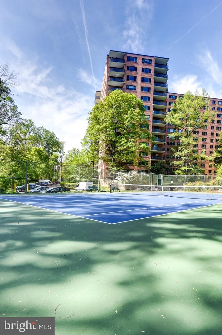 4201 Cathedral Ave Nw #813e Property Photo 41