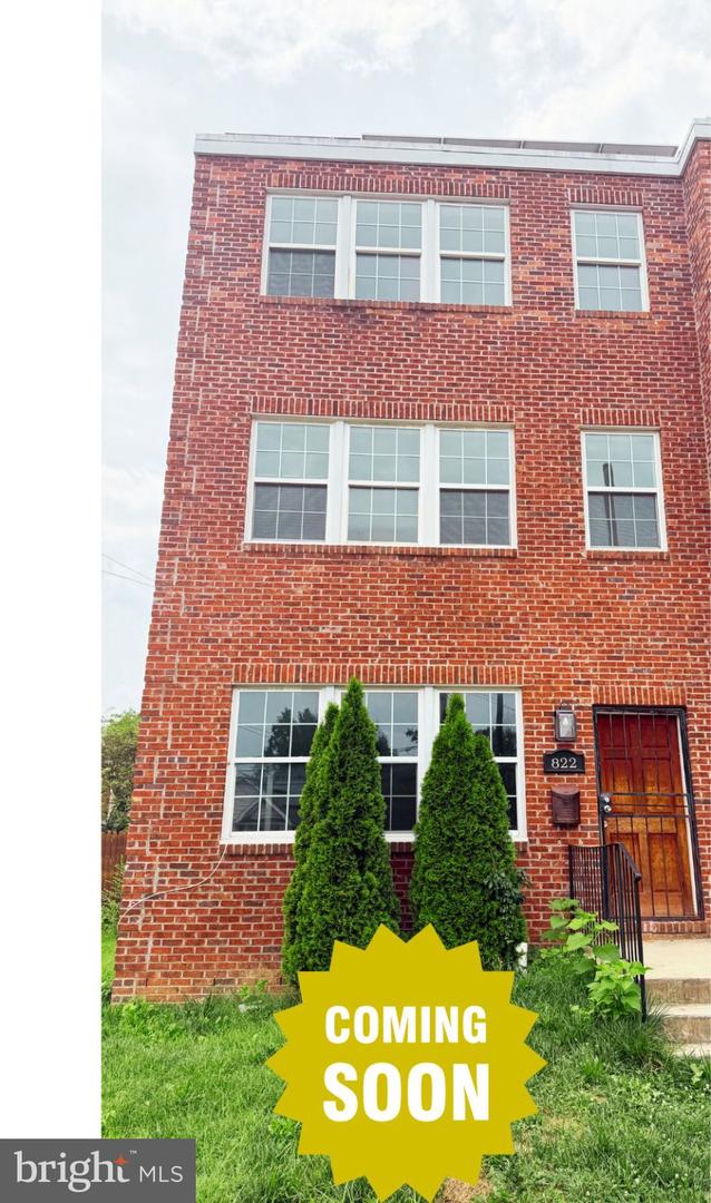 822 Eastern Ave Ne Property Photo 1