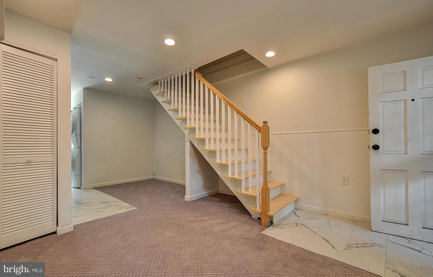 1209 I St Se Property Photo 4