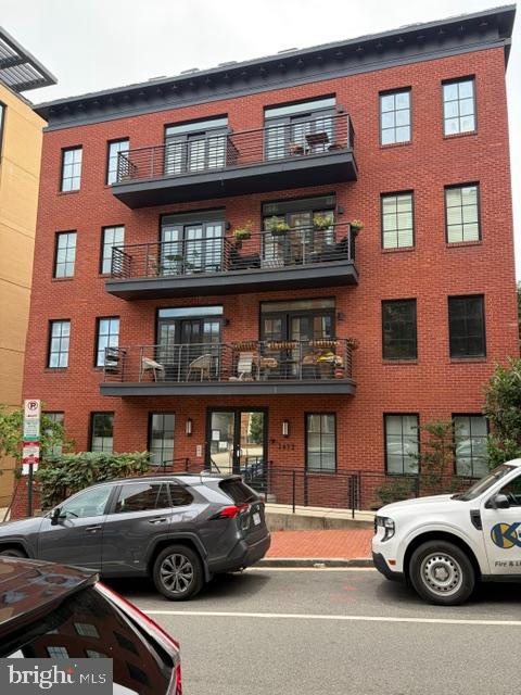 1412 CHAPIN ST NW #303 Property Photo 1