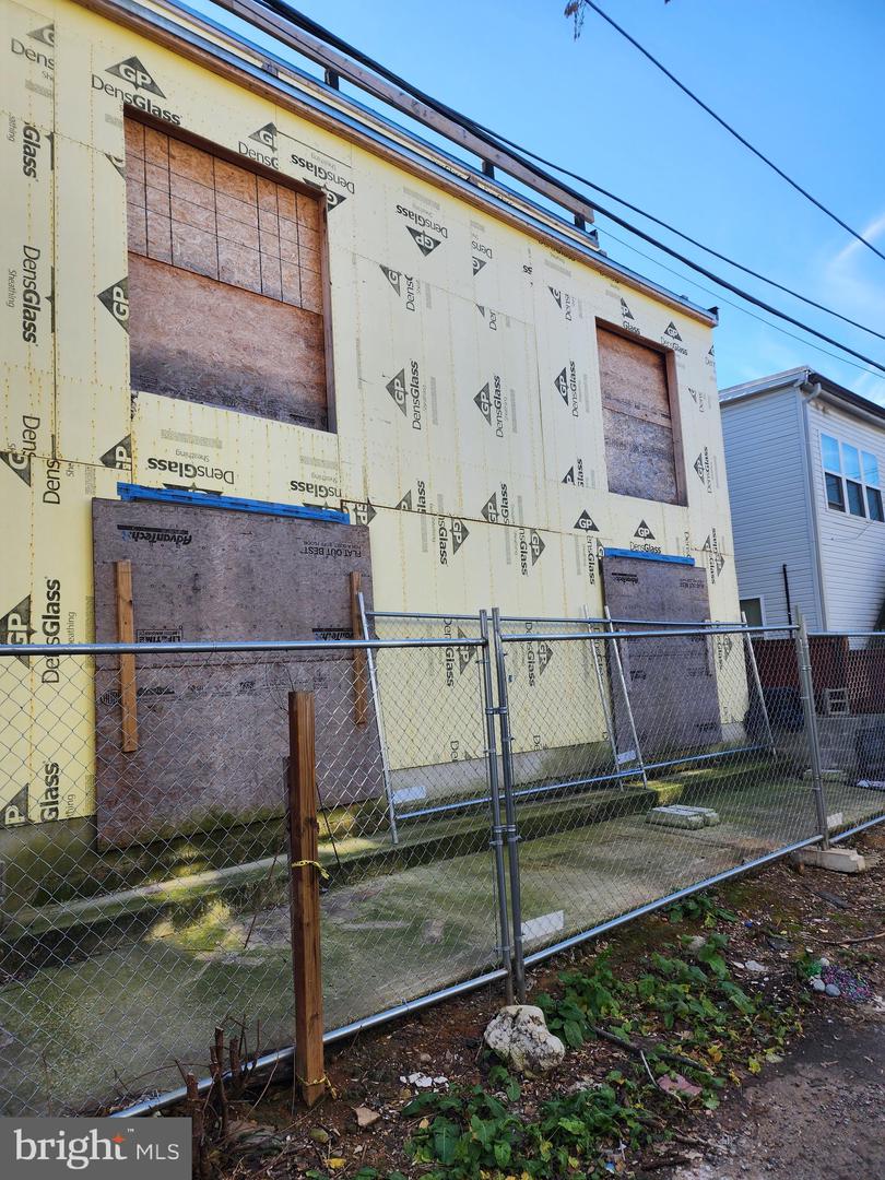1616 E St Ne Property Photo 34