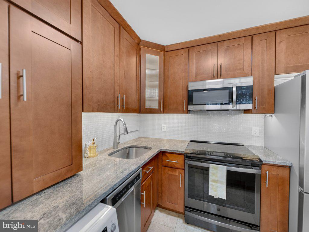 510 N St Sw #n422 Property Photo 8