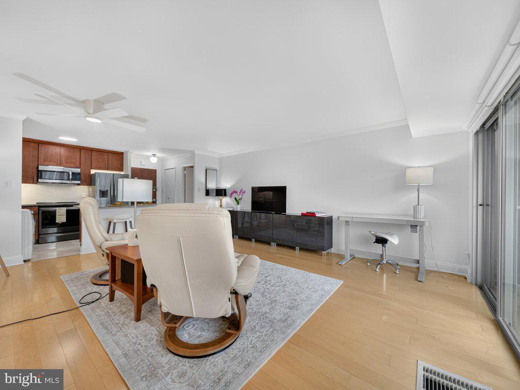 510 N St Sw #n422 Property Photo 13