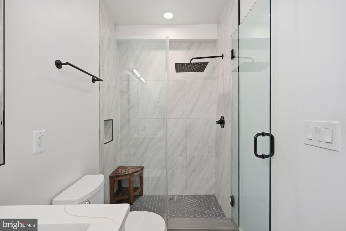 646 Newton Pl Nw #303 Property Photo 22