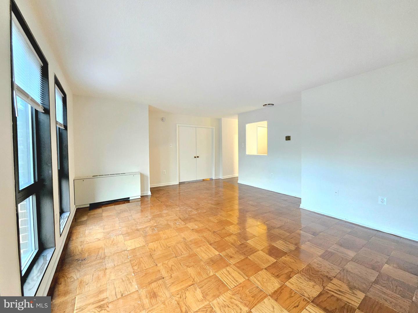 1280 21st St Nw #402 Property Photo 6
