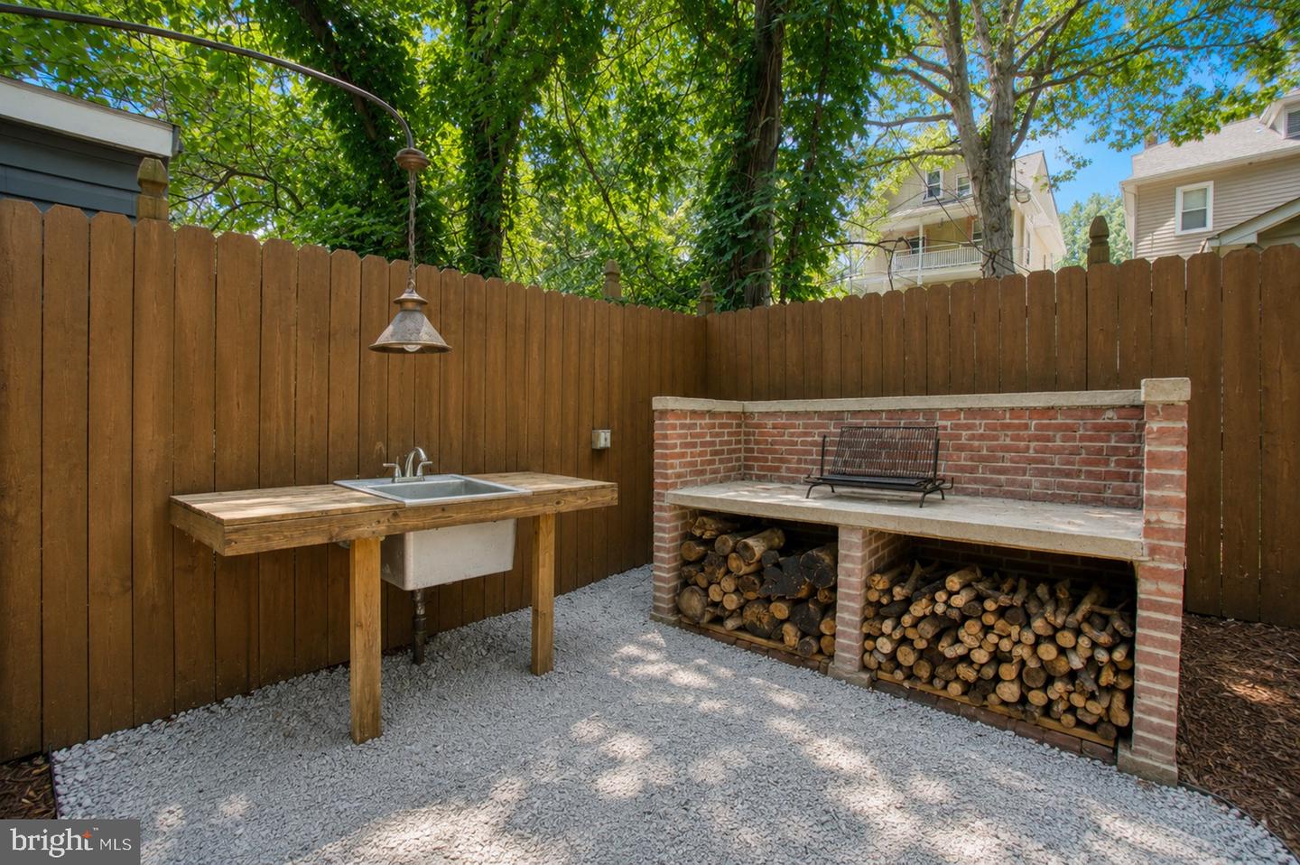 1257 Newton St Ne Property Photo 53
