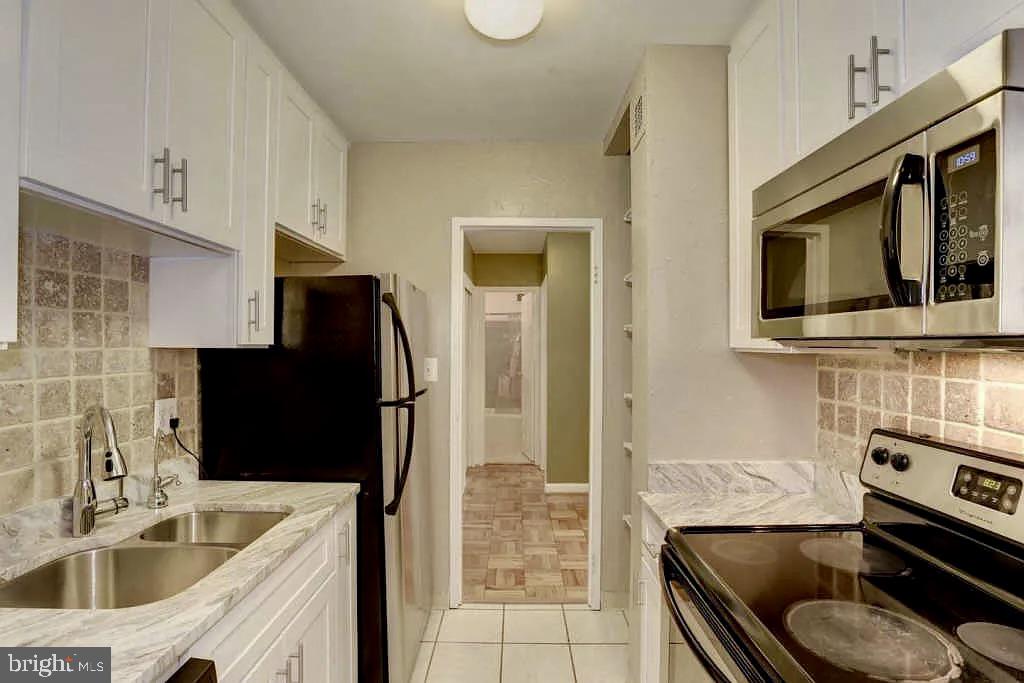 3033 New Mexico Ave Nw #203 Property Photo 3