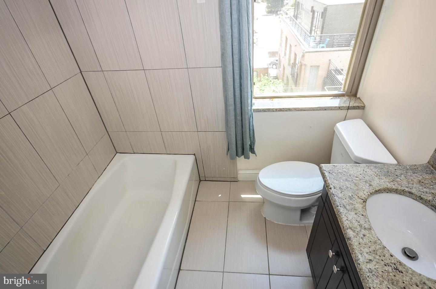 2010 Kalorama Rd Nw #501 Property Photo 14