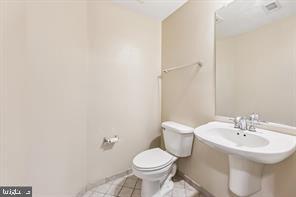 1390 Kenyon St Nw #702 Property Photo 14