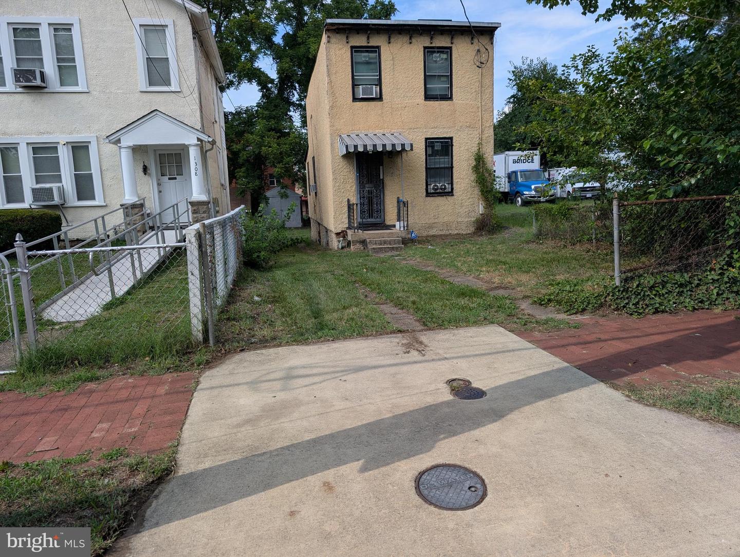 1312 V St Se Property Photo 1
