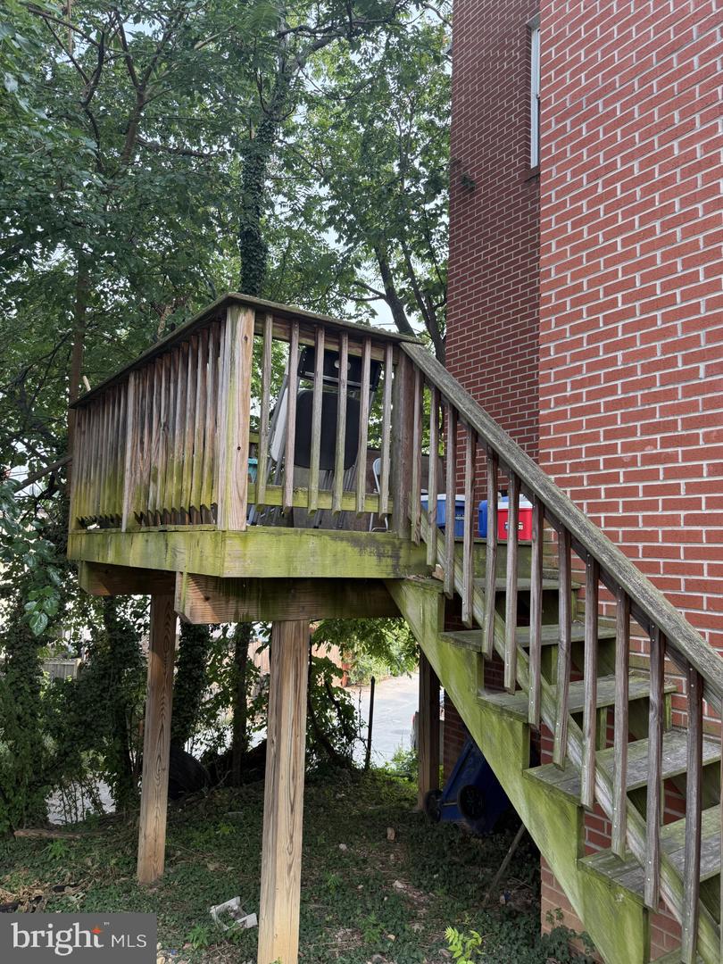 1281 Penn St Ne Property Photo 4