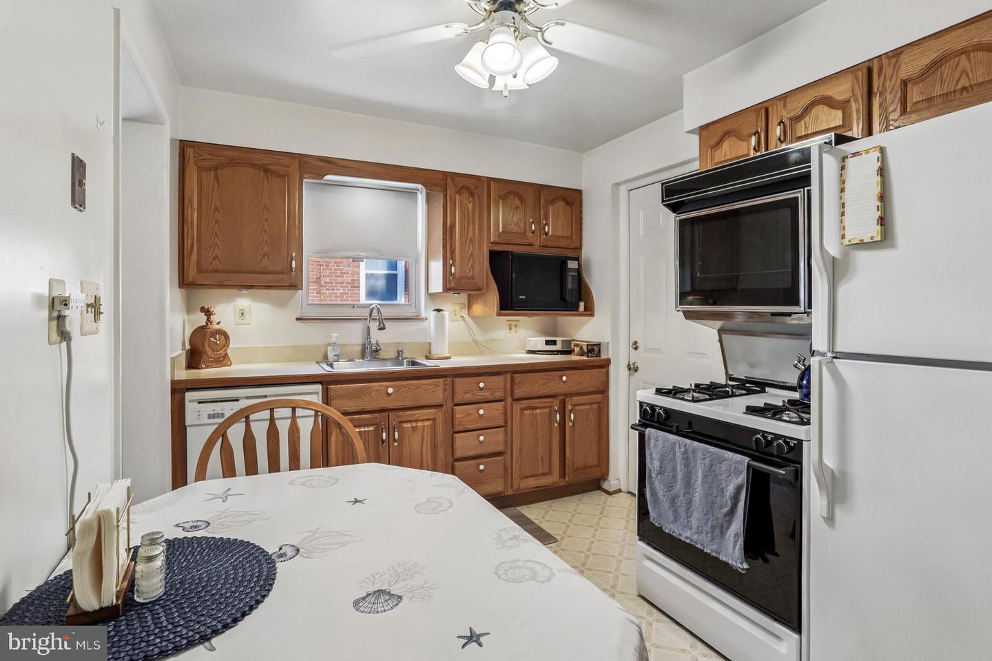 1674 Varnum Pl Ne Property Photo 10