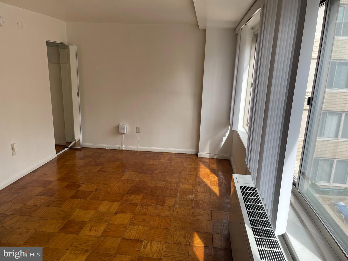 922 24th St Nw #206 Property Photo 12