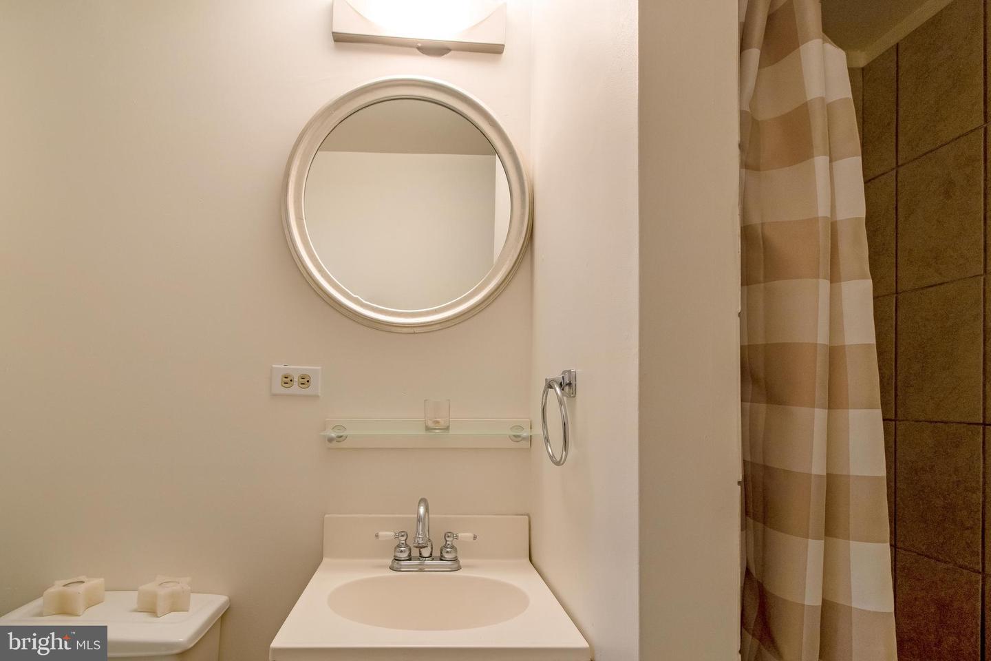 2224 Observatory Pl Nw Property Photo 16