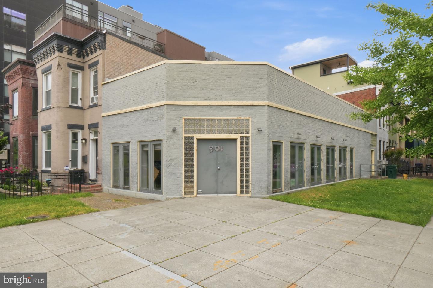 901 2nd St Ne Property Photo 1
