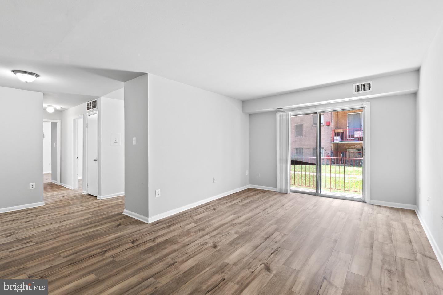 229 43rd Rd Ne Property Photo 3