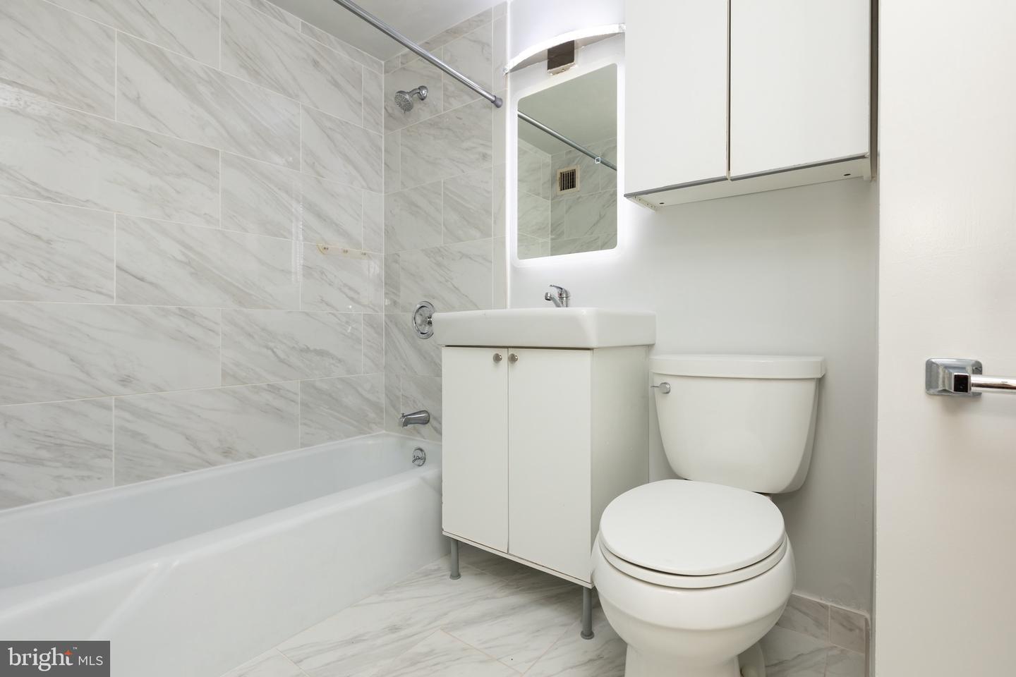 730 24th St Nw #414 Property Photo 14
