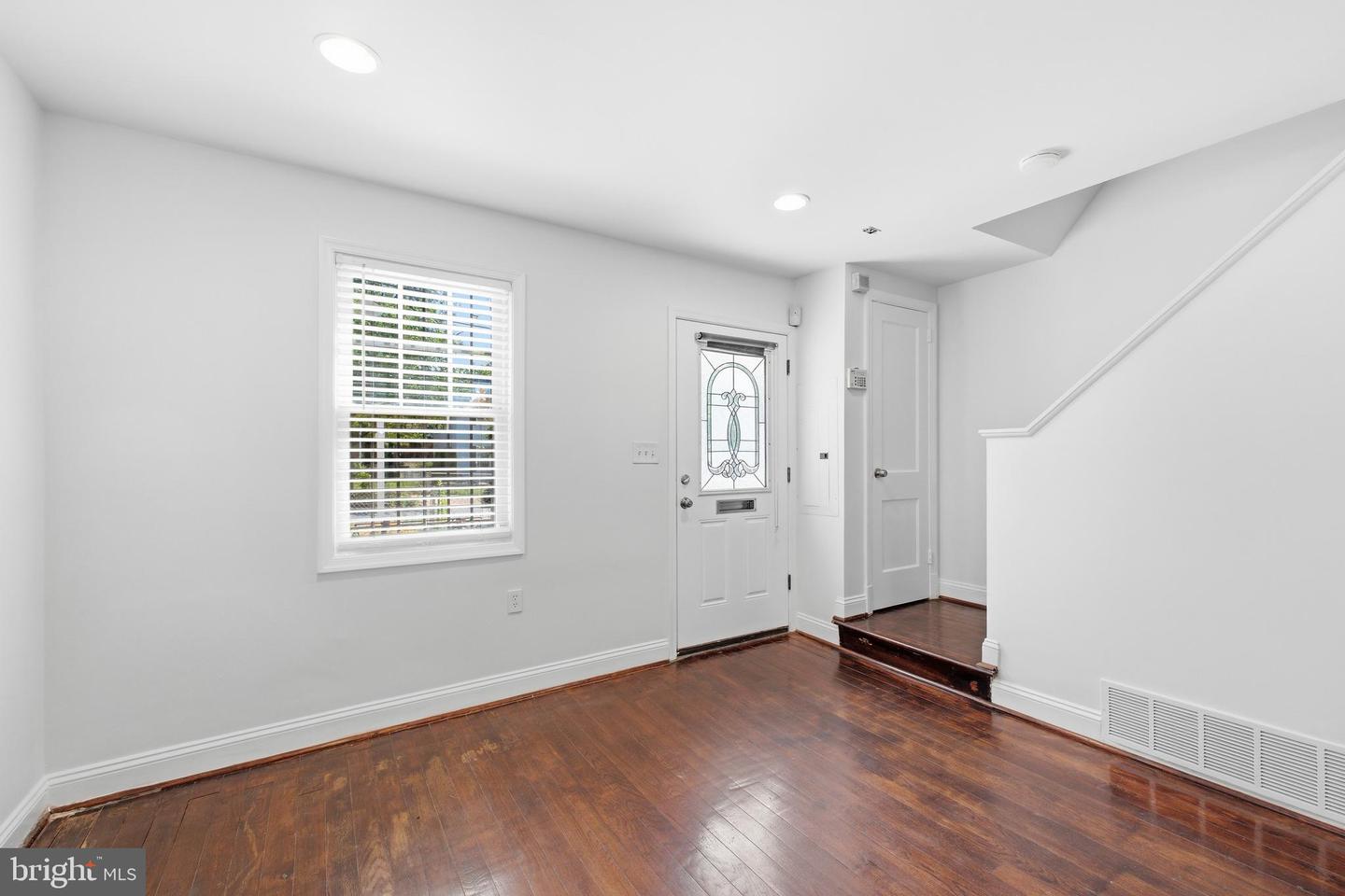 4802 B St Se Property Photo 3