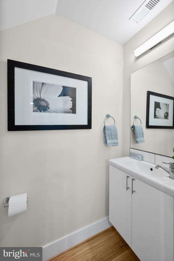615 Morton Pl Ne Property Photo 12