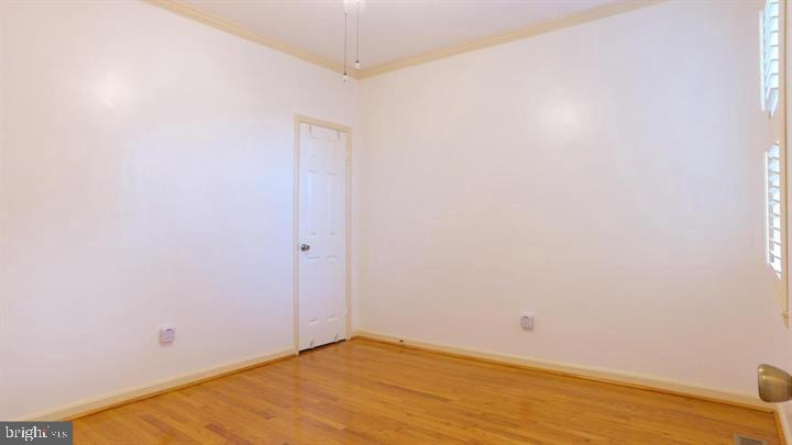1209 E St Ne Property Photo 23