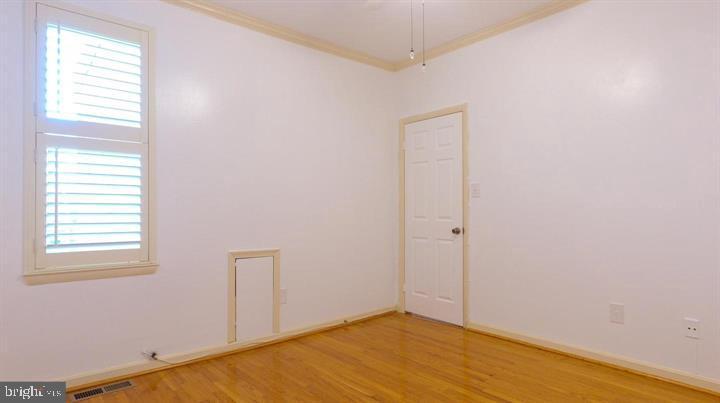 1209 E St Ne Property Photo 24