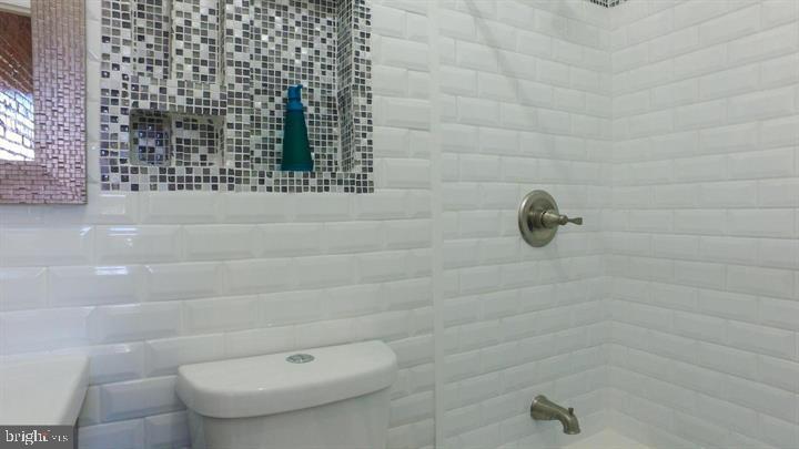 1209 E St Ne Property Photo 30
