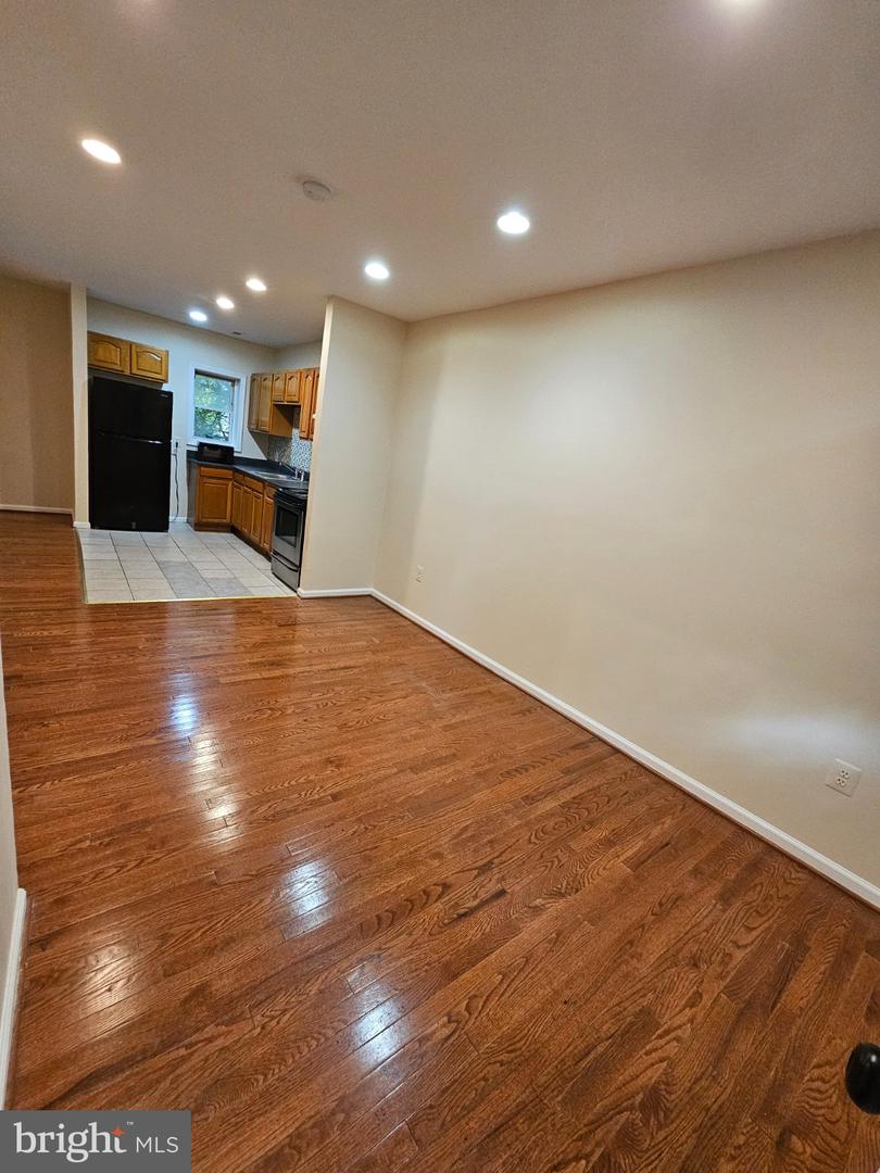 505 44th St Ne #a Property Photo 3