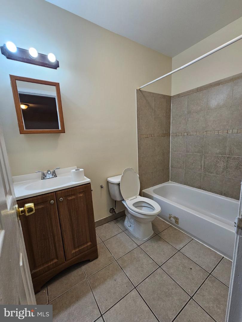 505 44th St Ne #a Property Photo 9