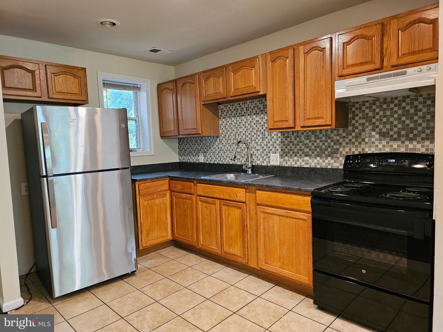505 44th St Ne #b Property Photo 6
