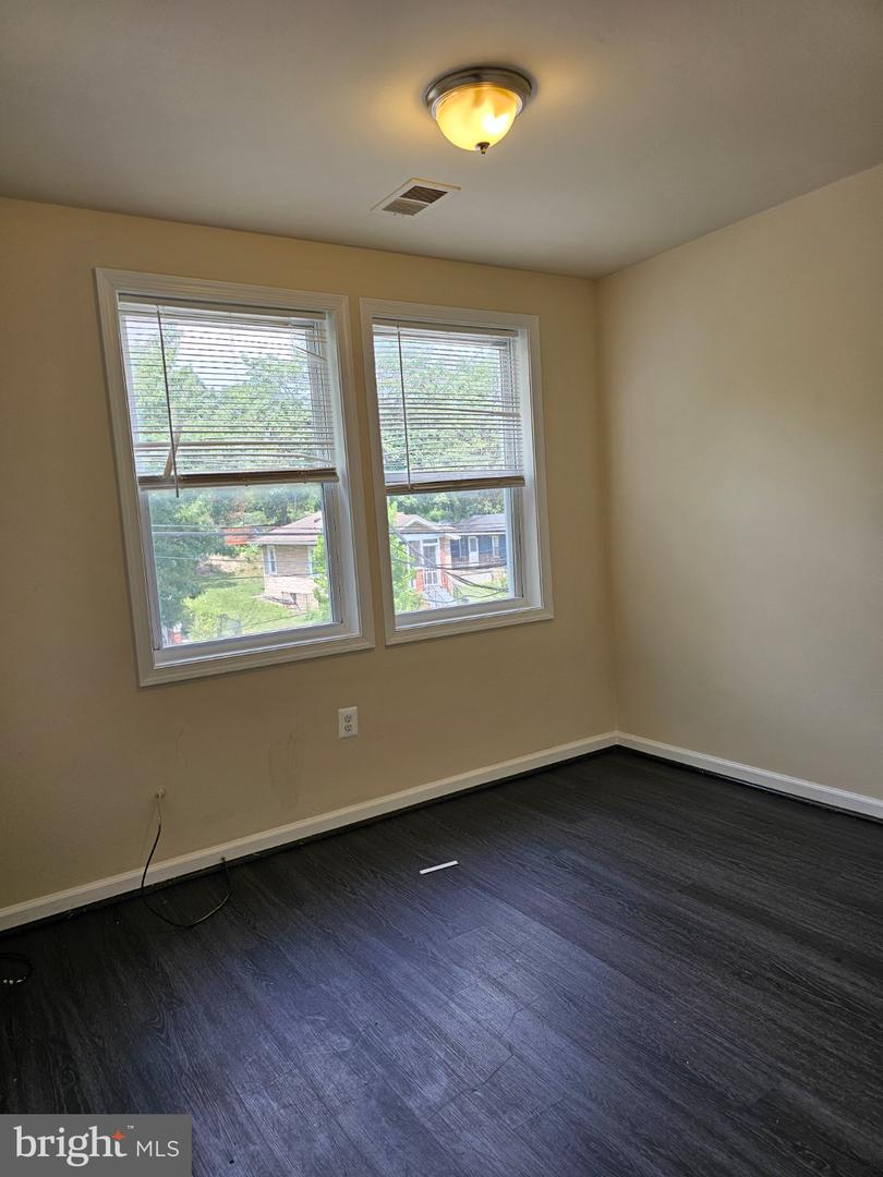505 44th St Ne #b Property Photo 14