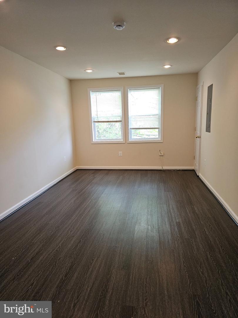505 44th St Ne #b Property Photo 21