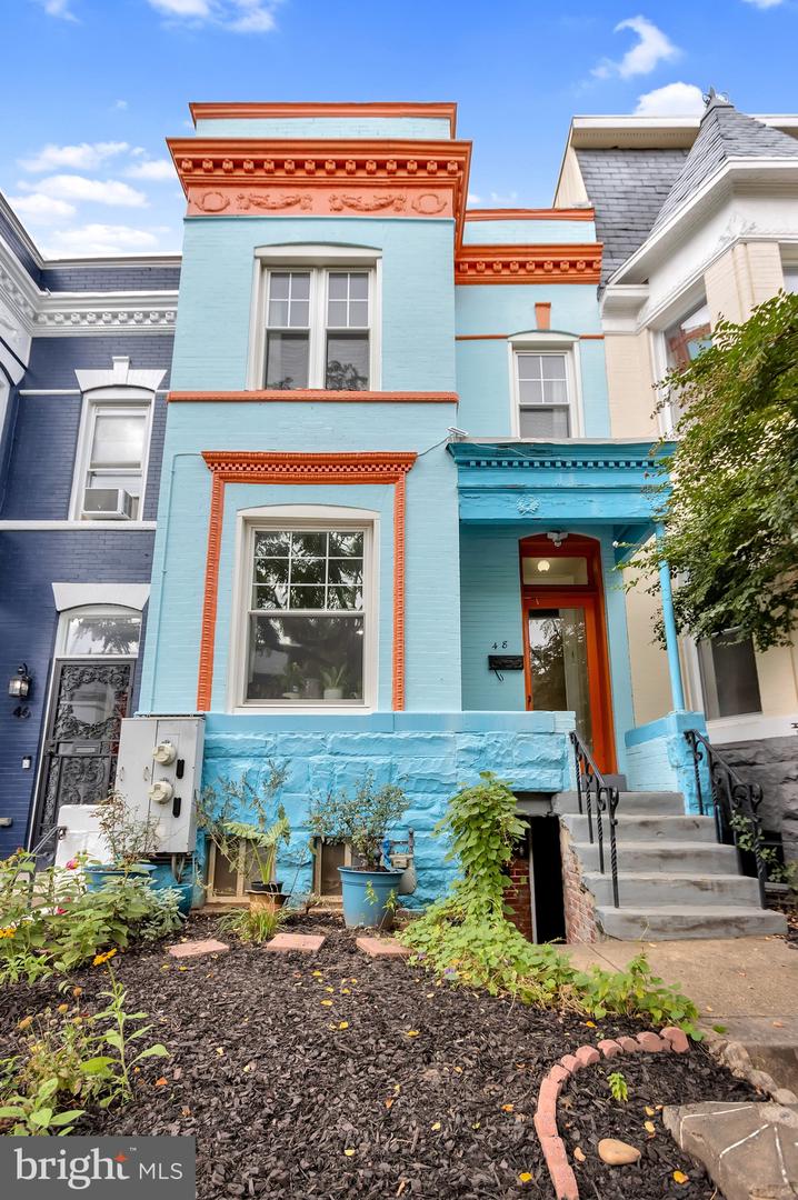 48 Q St Ne #a Property Photo 2