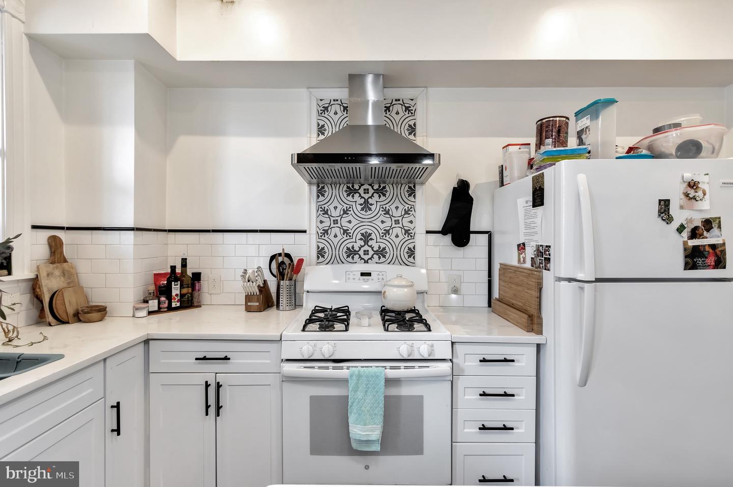 48 Q St Ne #a Property Photo 4