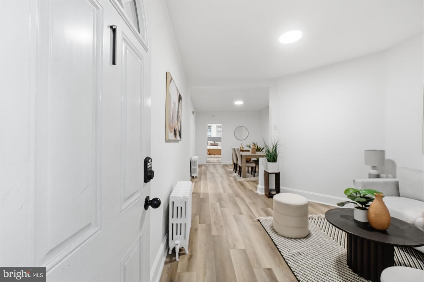 2015 4th St Ne Property Photo 3