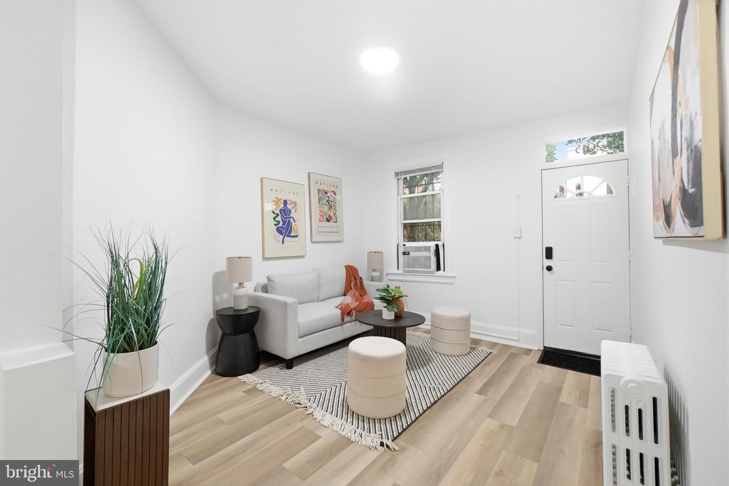 2015 4th St Ne Property Photo 6
