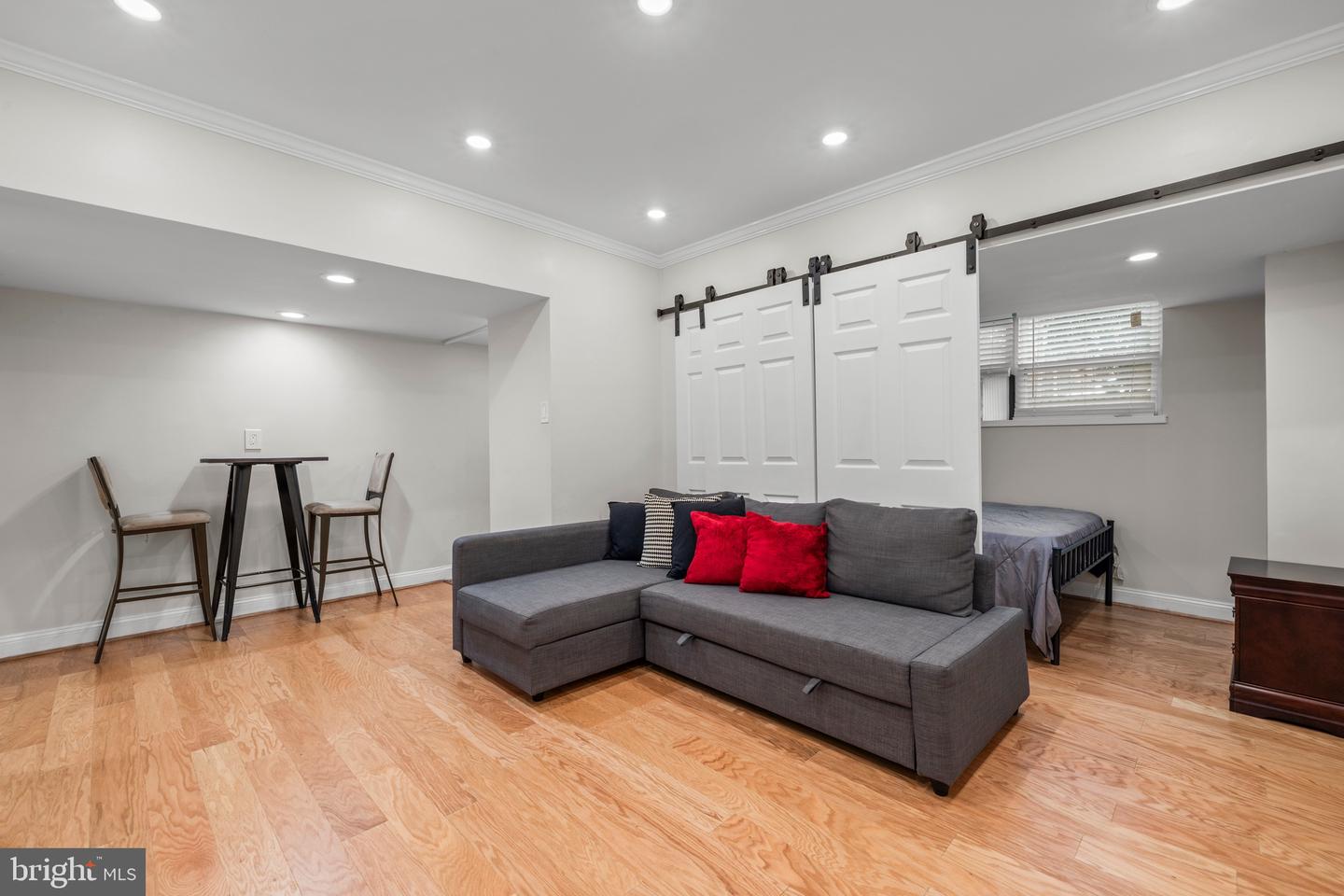 2130 N St Nw #4c Property Photo 5