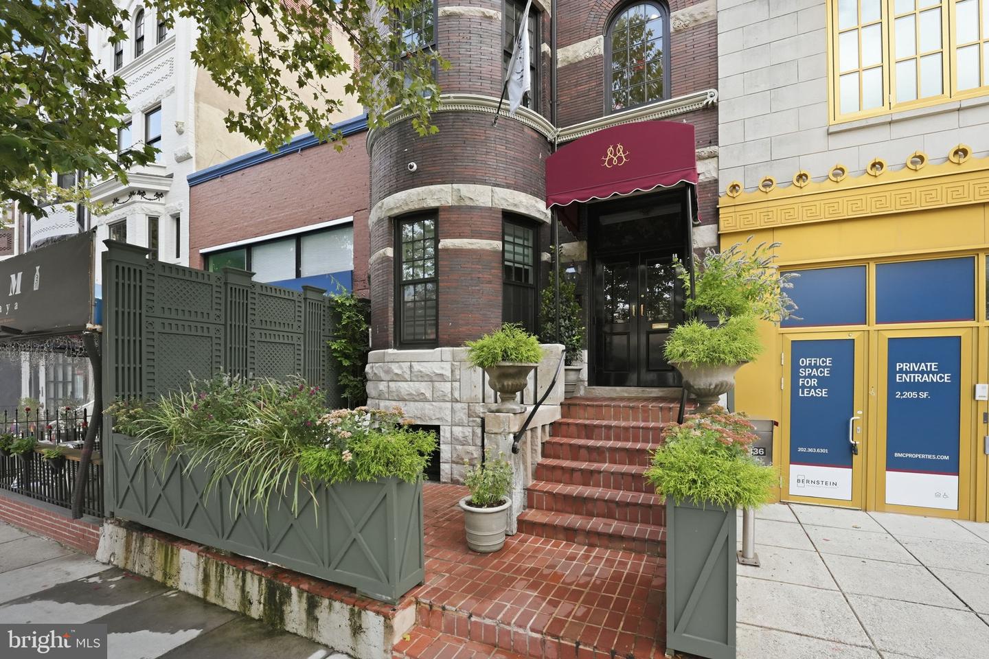 2328 Champlain St Nw #302 Property Photo 48